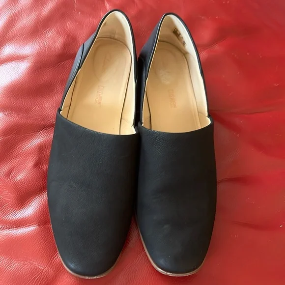 Clark’s mocassins women size 10 - Picture 2 of 6